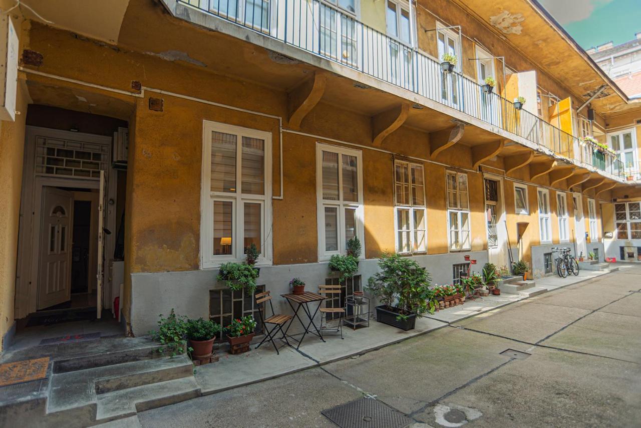 Magica - Cosy Apartment In The Heart Of Budapest Luaran gambar